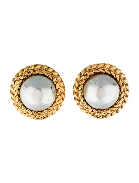 chanel faux pearl clip-on earrings|Chanel earrings for cheap outlet.